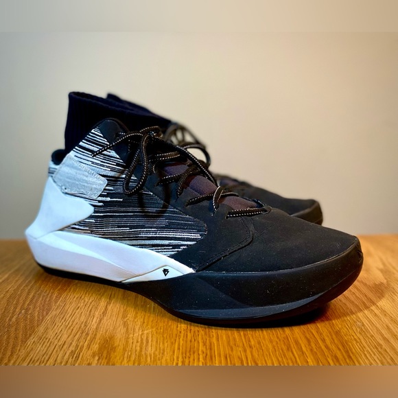Brandblack - Future Legend - 11 - Picture 3 of 3